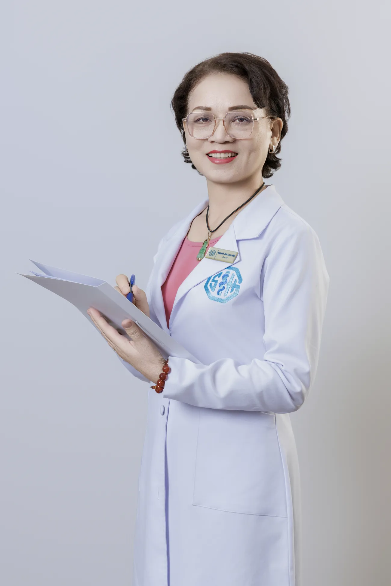 Bác sĩ Nguyễn Ánh Loan